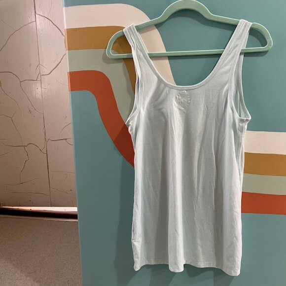 "where the people aren't" green beachy tank (size L) - Picture 3 of 6